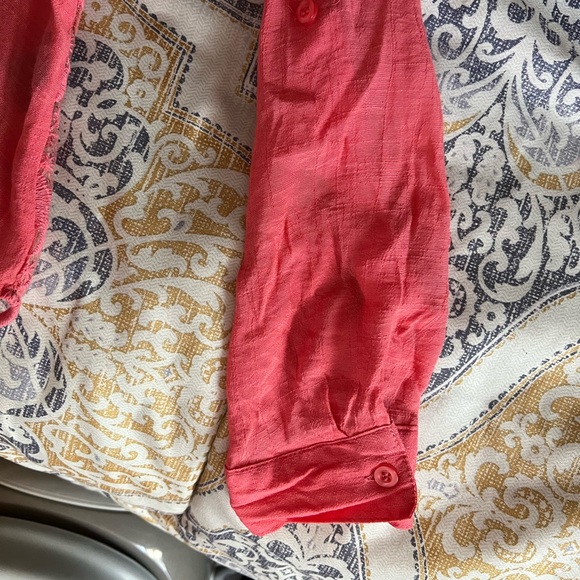 Mine flowy linen and lace shirt - Picture 3 of 7